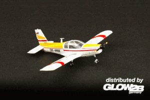 Sportflugzeug Z-142 in 1:72