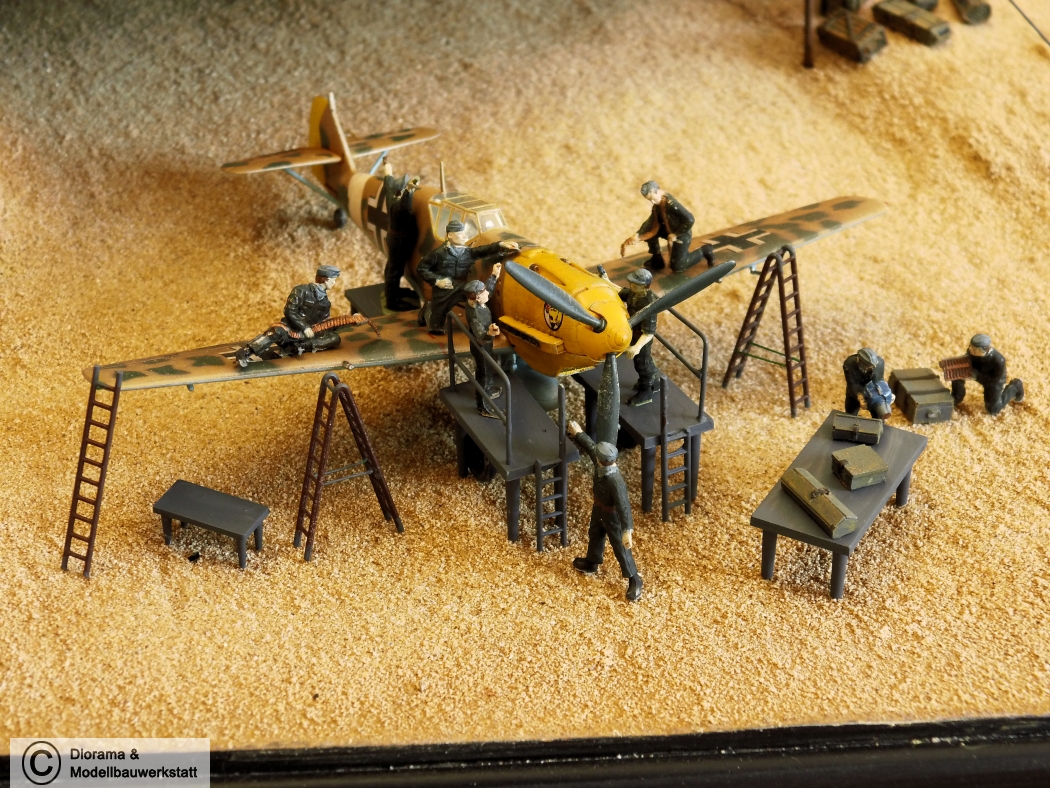 Diorama Grundplatte 89, Flugfeld Zelthangar, 1:72 ...